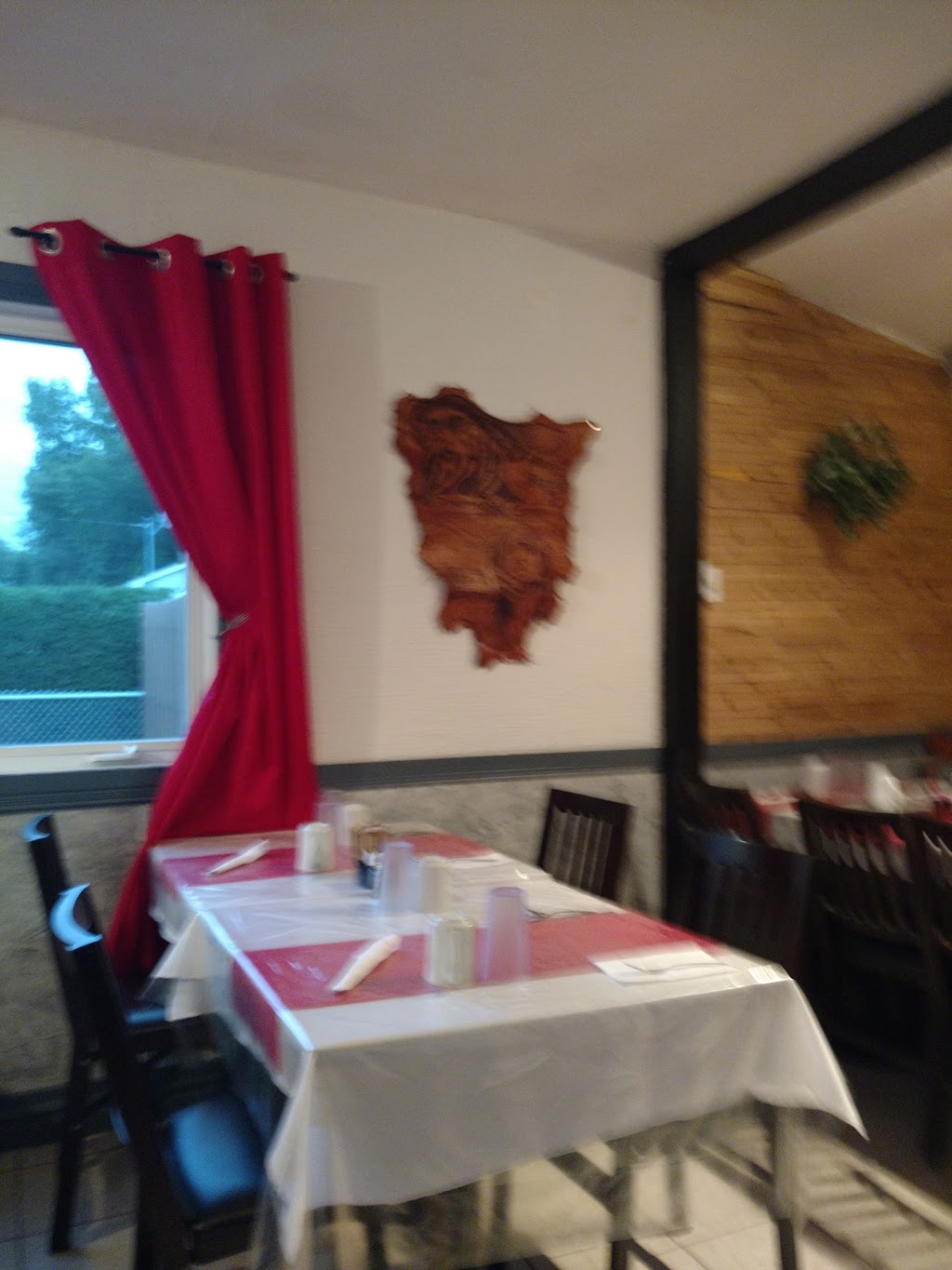 Resto du Port | 2815 Route du Port, Nicolet, QC J3T 1R2, Canada | Phone: (819) 293-8558