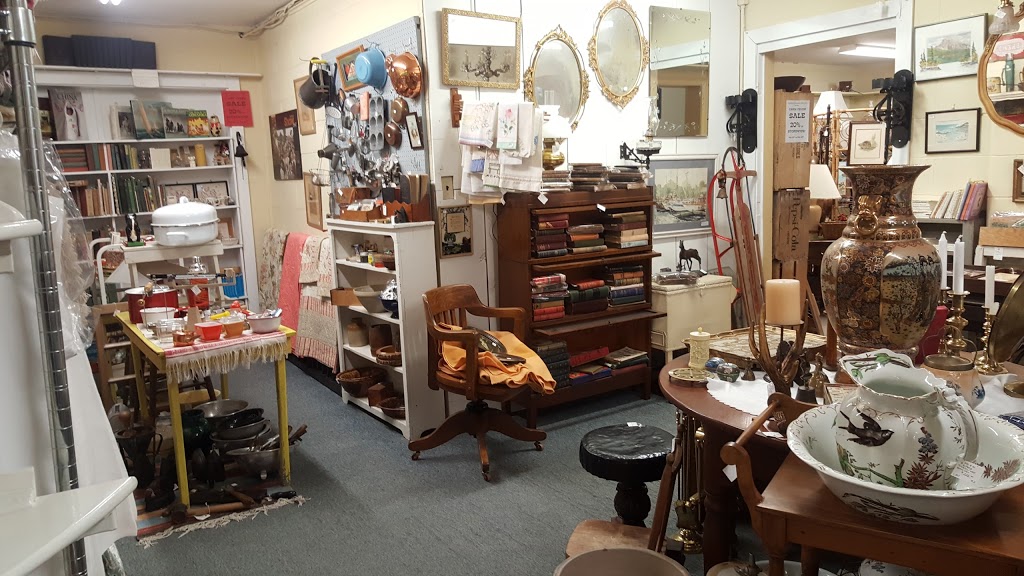 Lakeshore Antiques & Treasures | 855 Lakeshore Rd, Niagara-on-the-Lake, ON L0S 1J0, Canada | Phone: (905) 646-1965