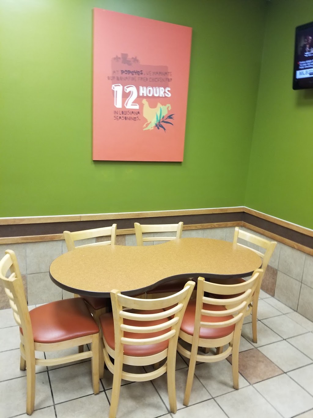 Popeyes Louisiana Kitchen | 1003 Maple Ave, Milton, ON L9T 0A5, Canada | Phone: (905) 878-8118