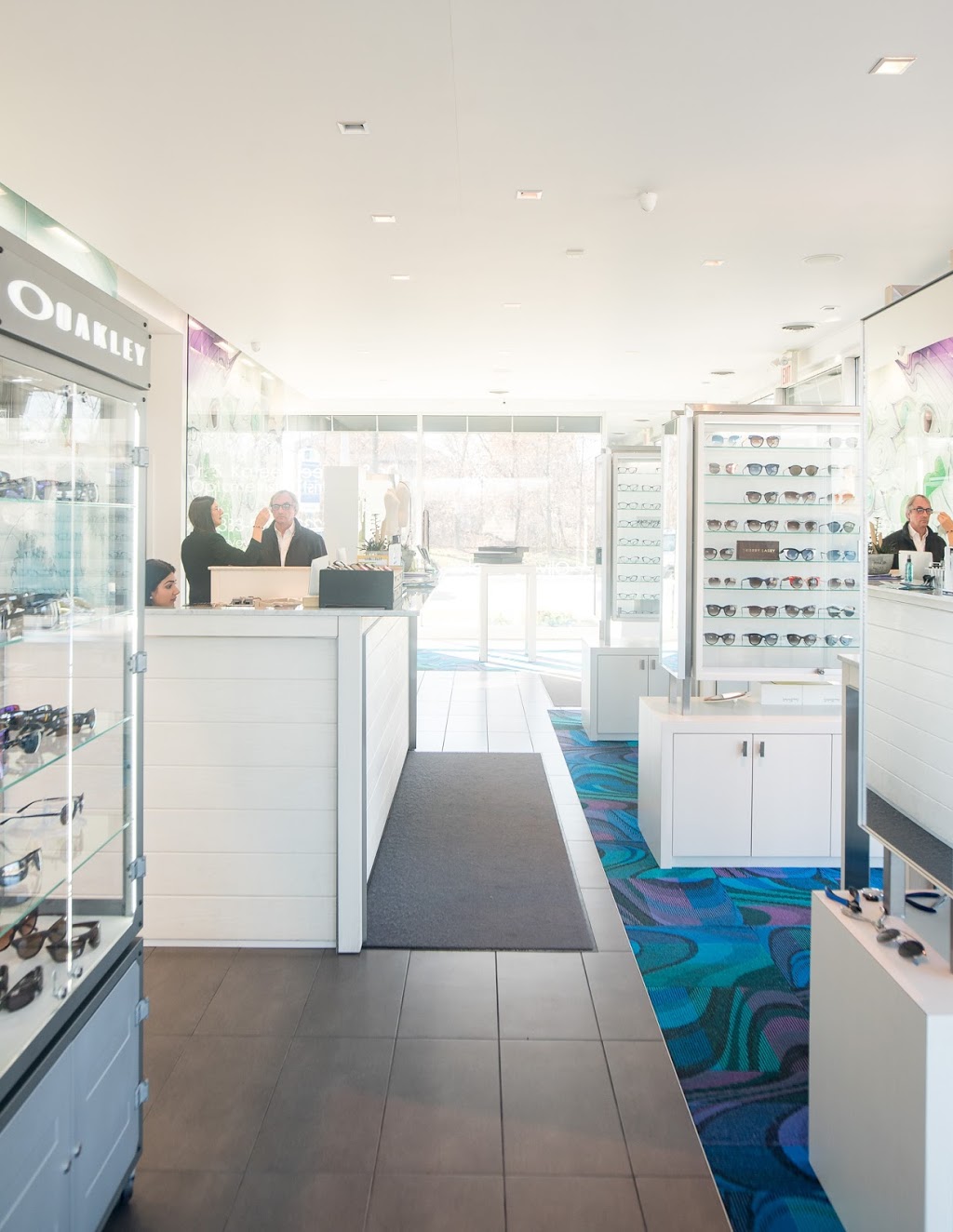 Blur Eyewear | 1025 Plains Rd E, Burlington, ON L7T 4K1, Canada | Phone: (905) 333-9233