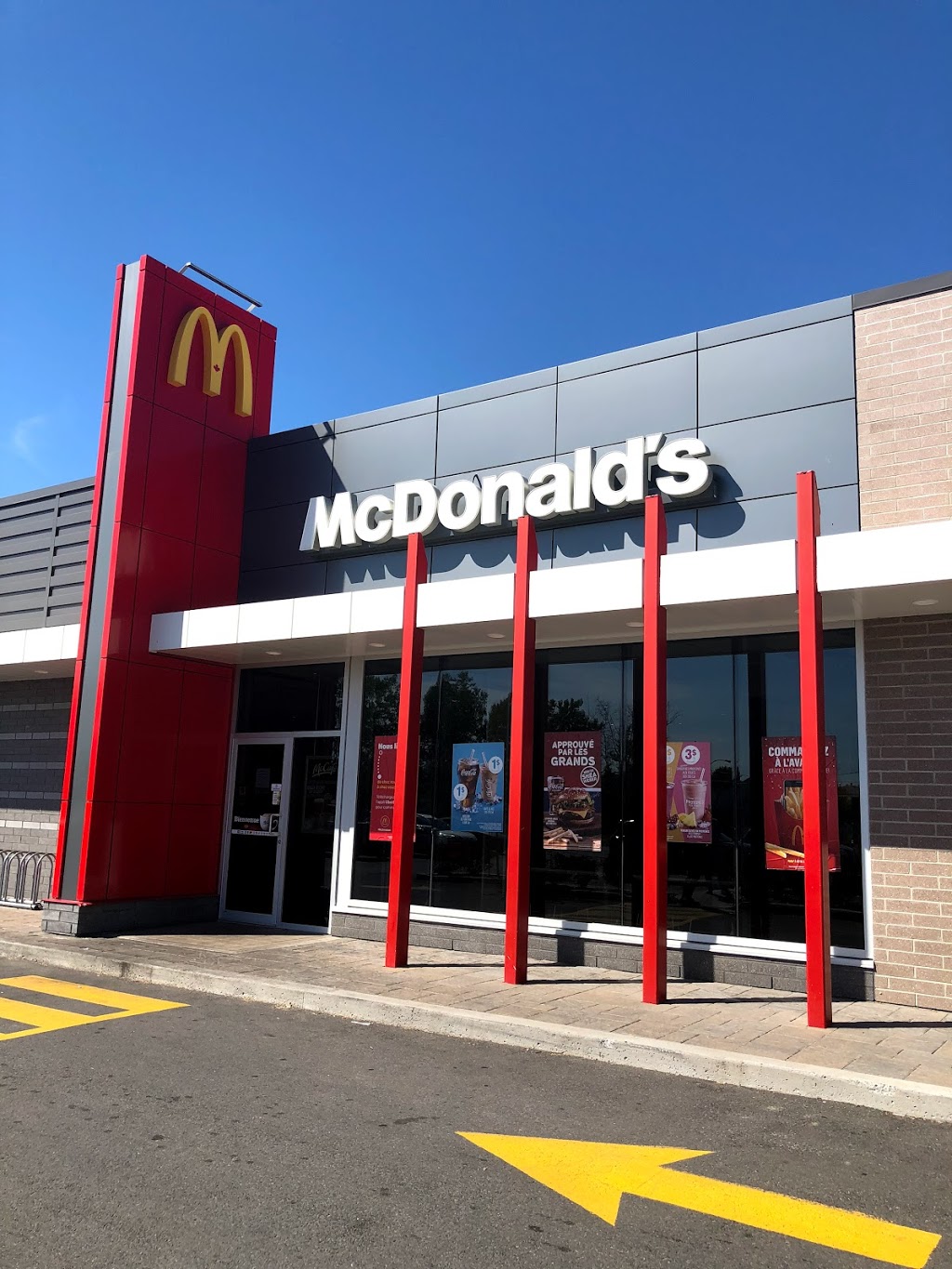 McDonalds | 623 Avenue Marc-Aurèle-Fortin, Laval, QC H7L 0J4, Canada | Phone: (450) 628-5398