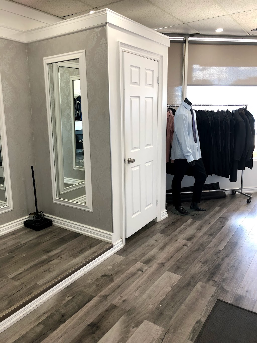 Perfect Fit Tailors | 7700 Bathurst St, Thornhill, ON L4J 7Y3, Canada | Phone: (905) 881-2647