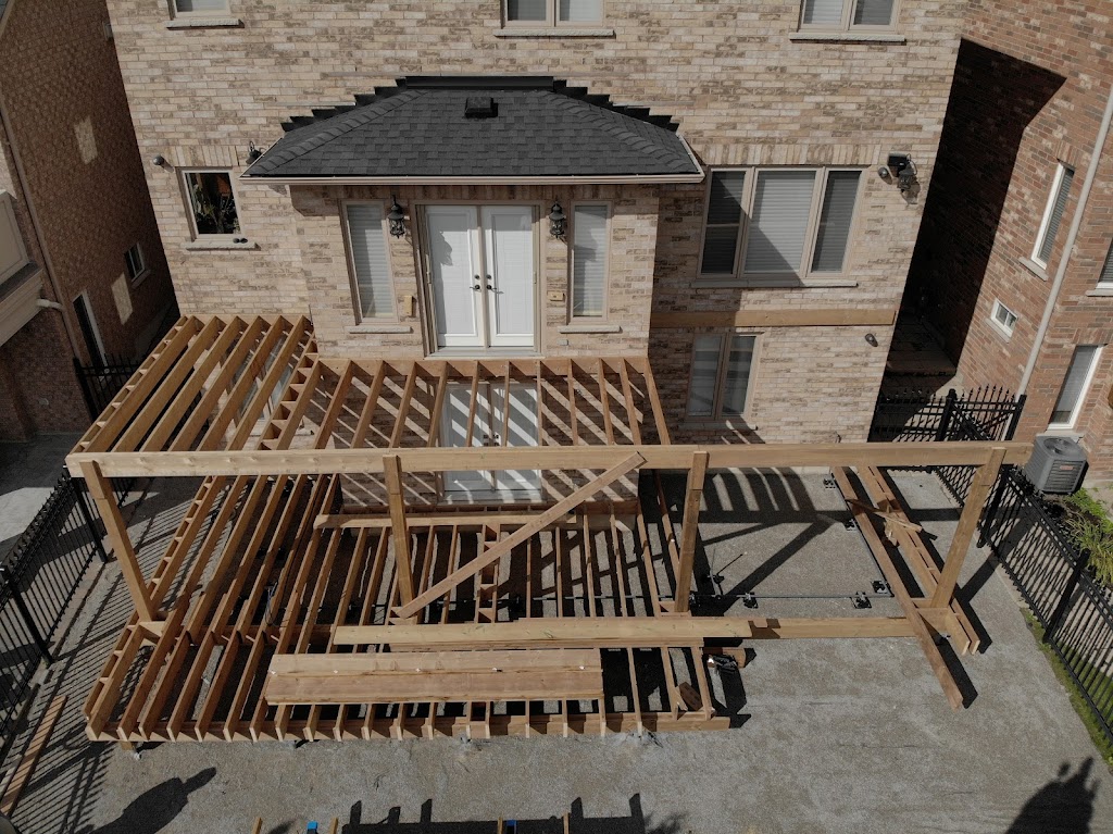 Deck Builder Alliston | 92 Young St #49, Alliston, ON L9R 1P8, Canada | Phone: (705) 467-0624