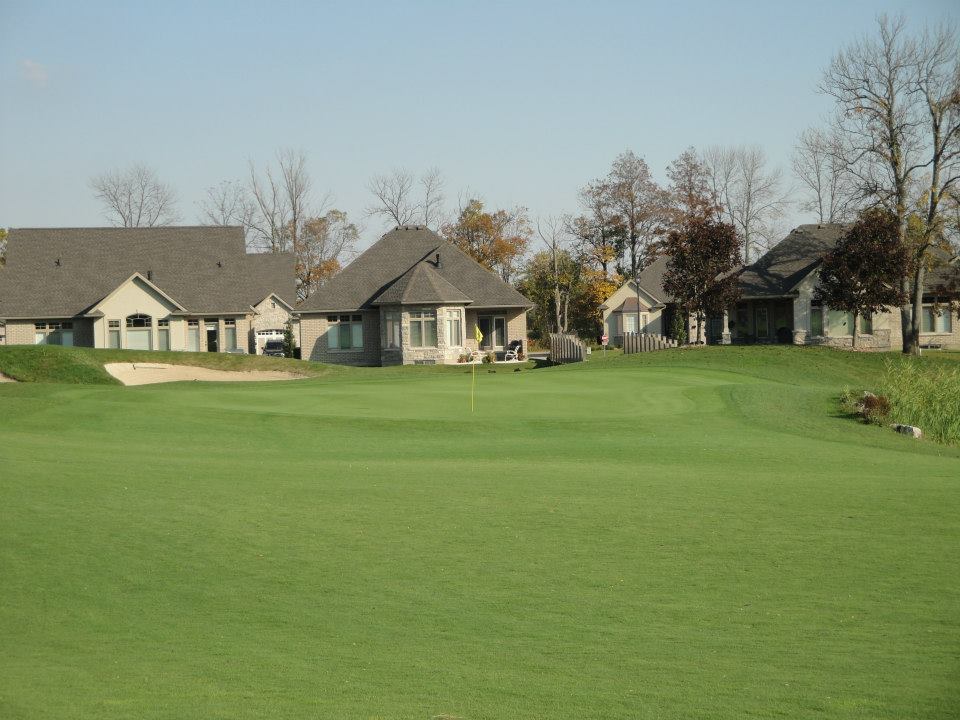 Huron Oaks Golf Course | 2587 Lakeshore Rd, Brights Grove, ON N0N 1C0, Canada | Phone: (519) 869-4231