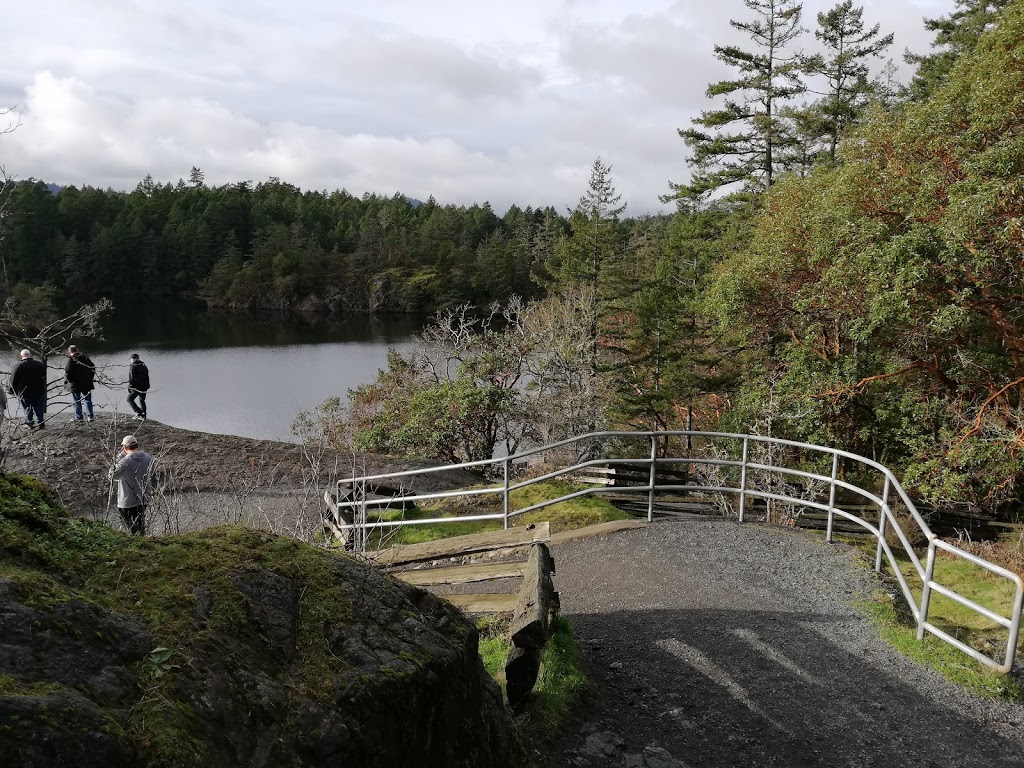 Thetis Lake Regional Park - Main Parking Lot | Six Mile Rd, View Royal, BC V9B, Canada