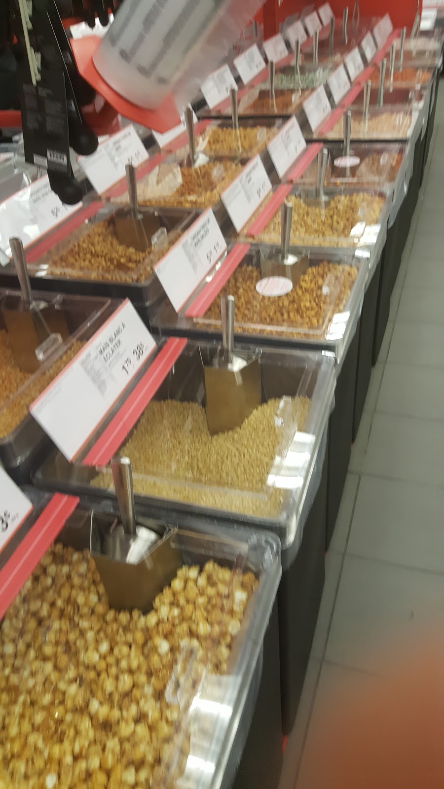 Bulk Barn | 564 Voie de Desserte, Saint-Constant, QC J5A 2S6, Canada | Phone: (450) 638-9185