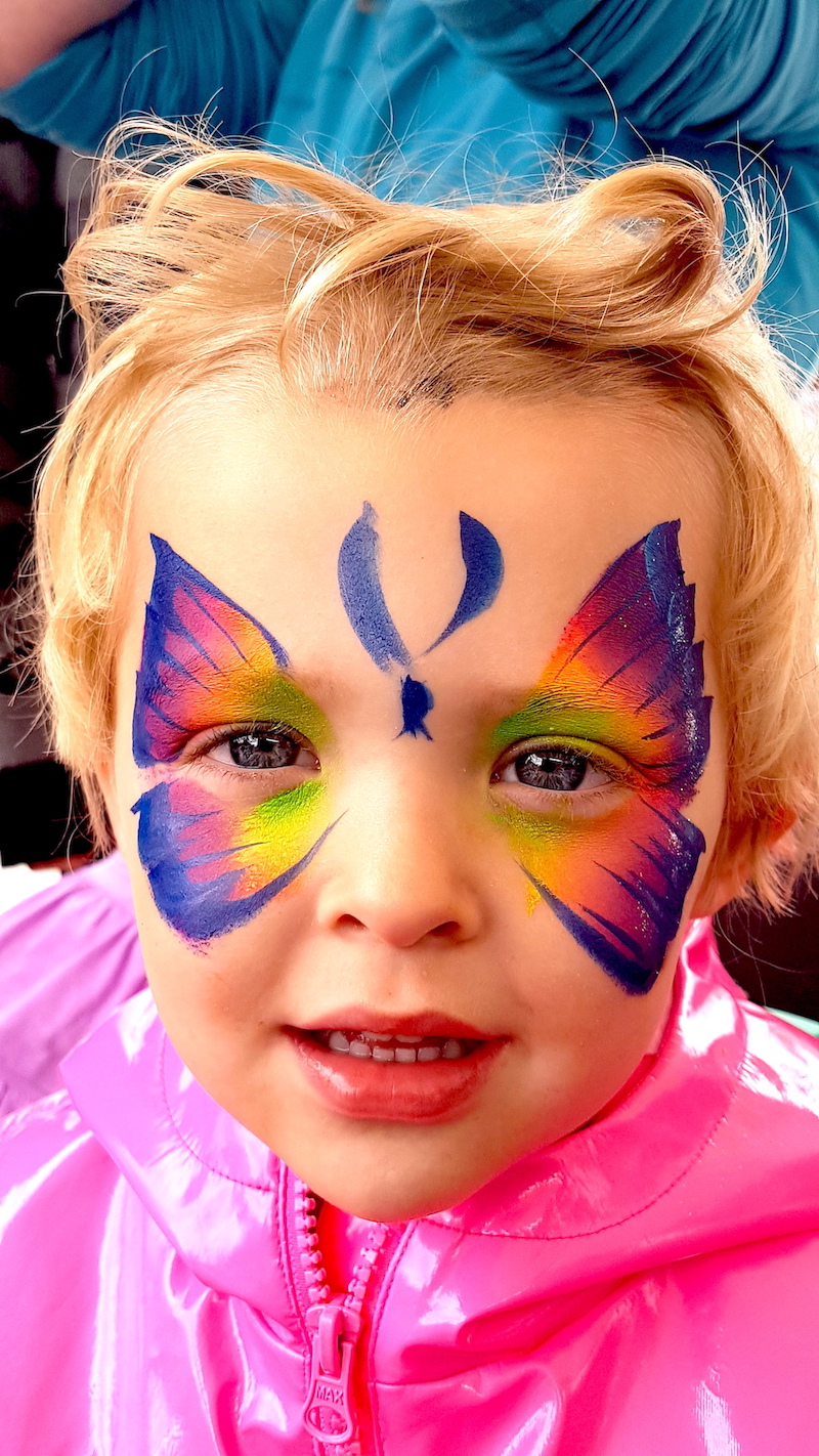 Arnz Face Painting Calgary | 76 Evansridge Cir NW, Calgary, AB T3R 0J3, Canada | Phone: (403) 617-7937