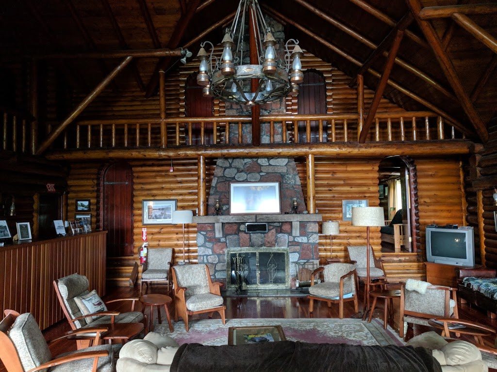 Quebec Lodge | 17 ON-628, Red Rock, ON P0T 2P0, Canada | Phone: (807) 886-2603