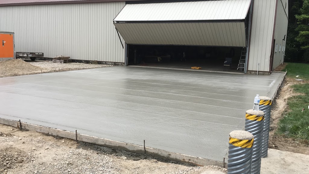 Thompson Phil Concrete | 5 Industrial Rd, Teeswater, ON N0G 2S0, Canada | Phone: (519) 392-8186