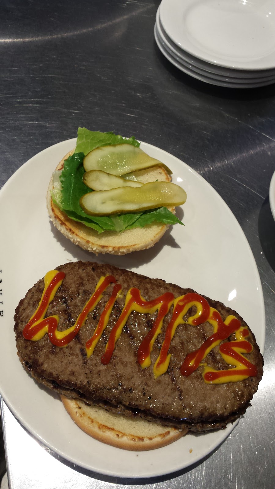 Wimpys Diner | 989 Fennell Ave E, Hamilton, ON L8T 1R1, Canada | Phone: (289) 755-3600