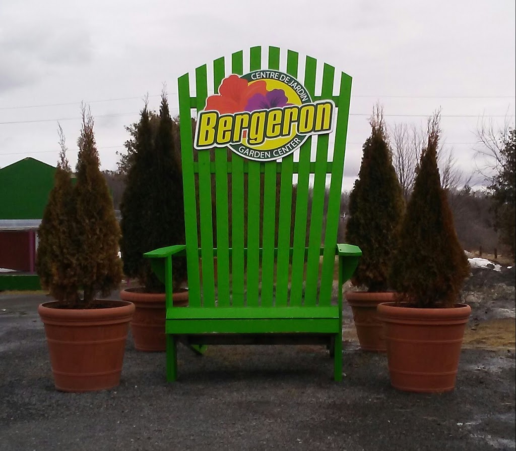 Bergeron Greenhouses | 588 de la Baie Rd, Rockland, ON K4K 1K9, Canada | Phone: (613) 446-1884