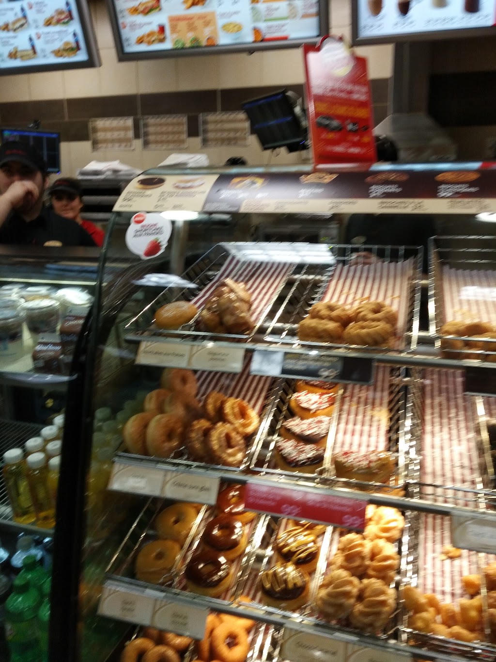 Tim Hortons | 1401 Bd Talbot, Chicoutimi, QC G7H 6E1, Canada | Phone: (418) 698-2798