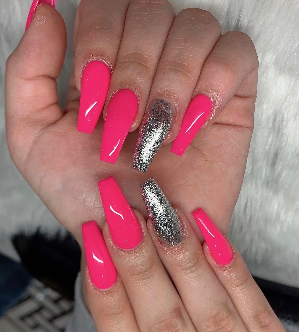 Nails boutique bar & spa | 590 Baseline Rd #340, Sherwood Park, AB T8H 1Y4, Canada | Phone: (780) 570-5885