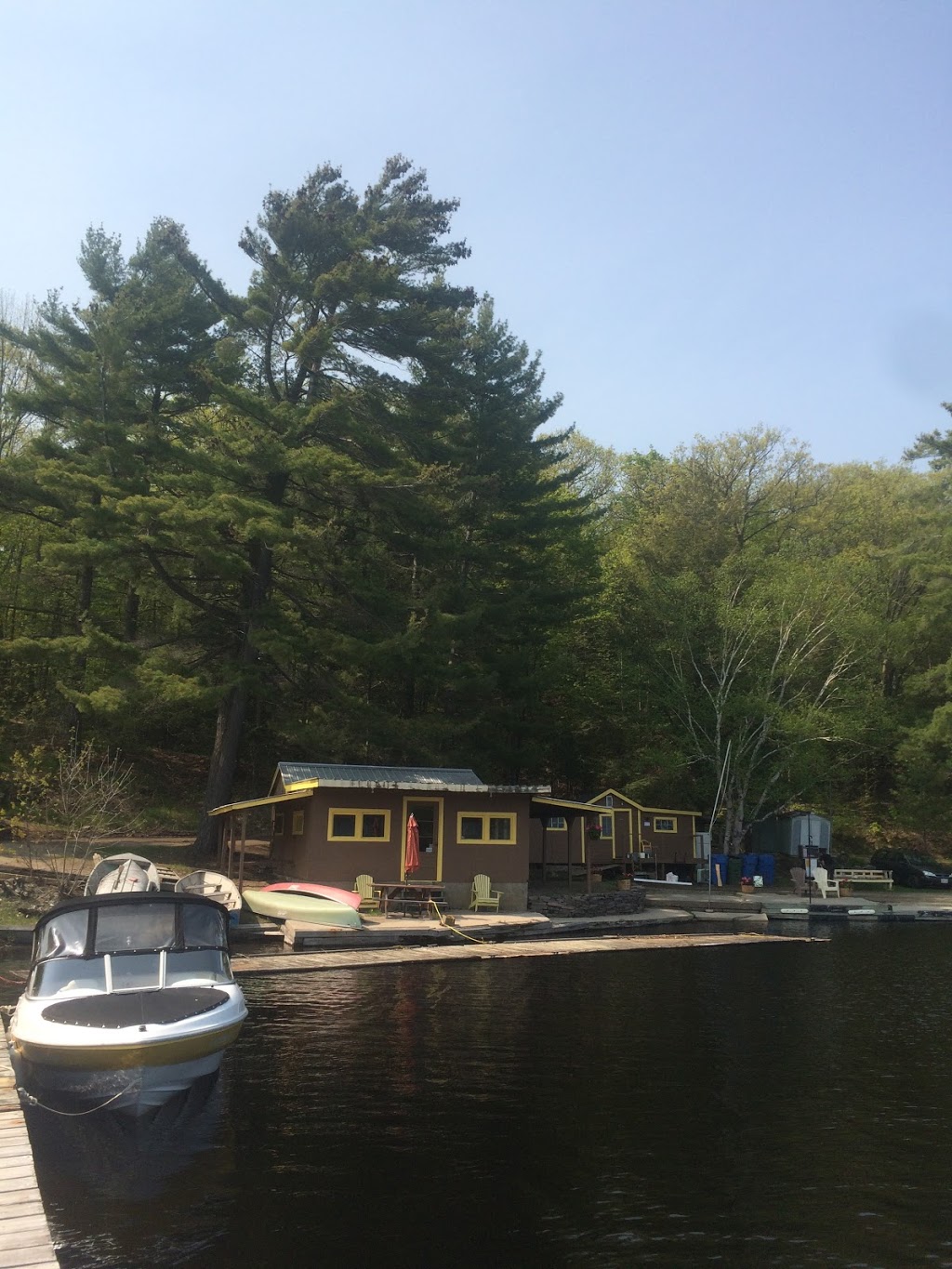 Halls Cottages Campsites and Marina | 28 Halls Quarry Rd, Parry Sound, ON P2A 0C4, Canada | Phone: (705) 746-5152