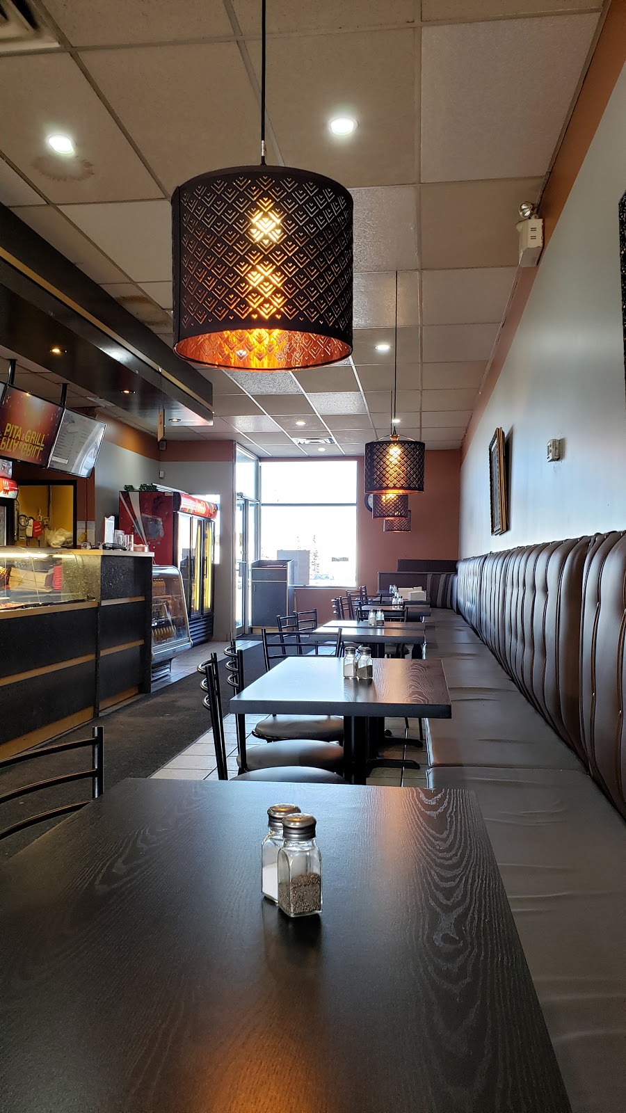 Pita & Grill | 29 Aventura, Mississauga, ON L5T 2Y6, Canada | Phone: (905) 364-0364