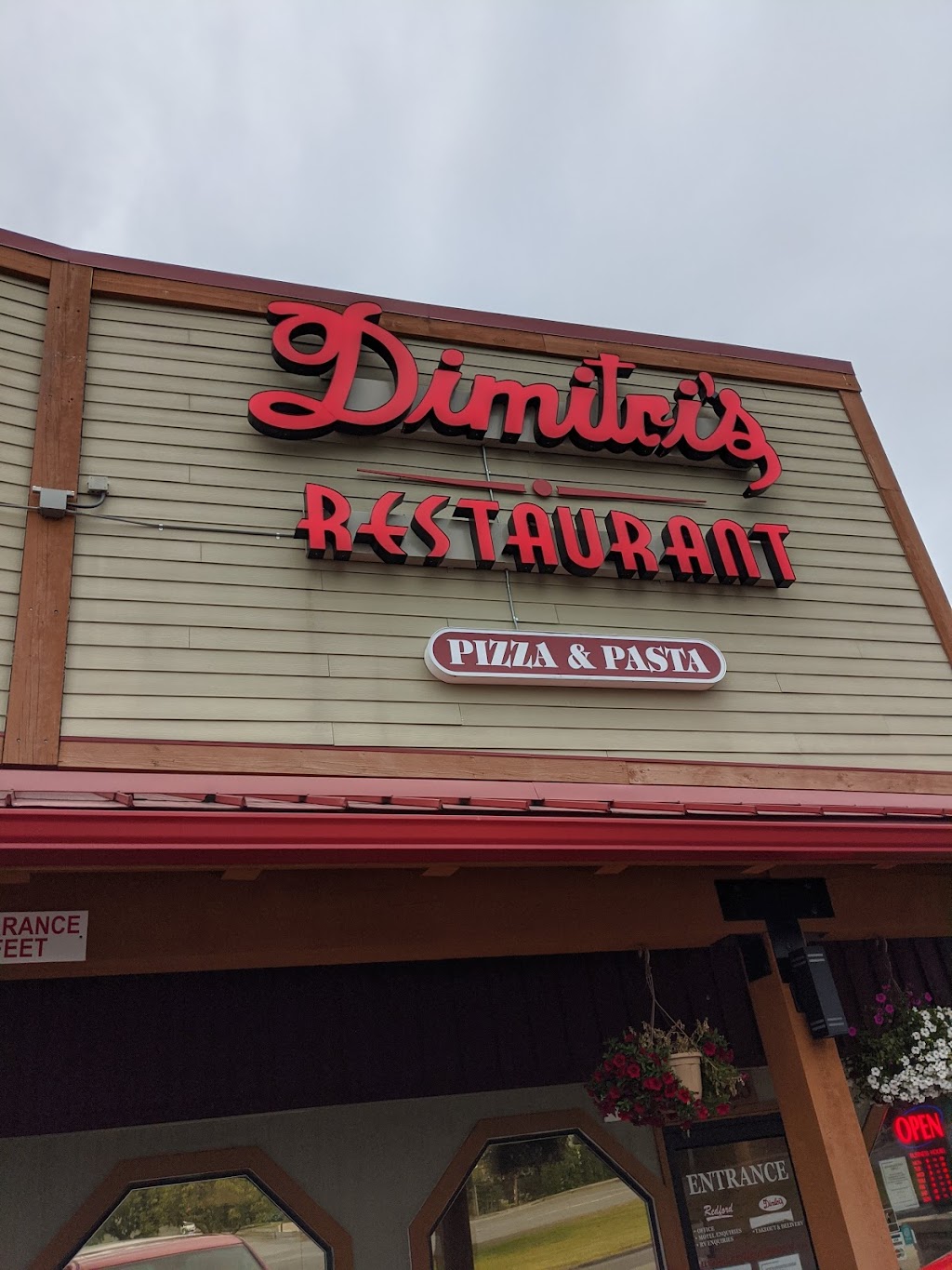 Dimitris Restaurant | 3723 Redford St, Port Alberni, BC V9Y 3S3, Canada | Phone: (250) 724-4522