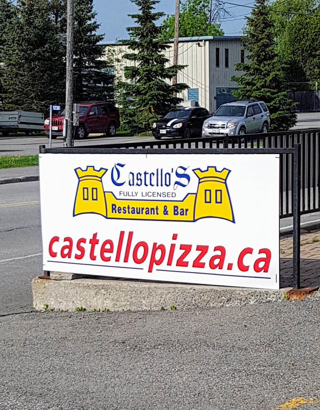 Castellos Pizza and Licensed Restaurant | 1223 Colonial Rd, Navan, ON K4B 1N2, Canada | Phone: (613) 835-3835