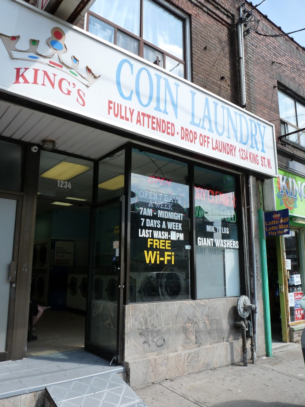 Kings Coin Laundry | 1234 King St W, Toronto, ON M6K 1G4, Canada | Phone: (416) 850-1600