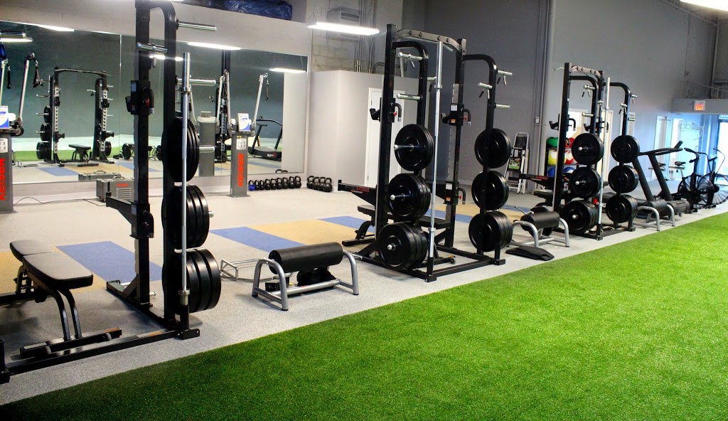 Edge Fitness & Performance | 4 Abacus Rd #1, Brampton, ON L6T 5J6, Canada | Phone: (905) 794-4884