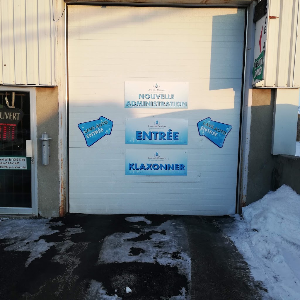 Lave-Auto Classique | 1280 Rue Gay-Lussac #105, Boucherville, QC J4B 7G4, Canada | Phone: (514) 916-3739