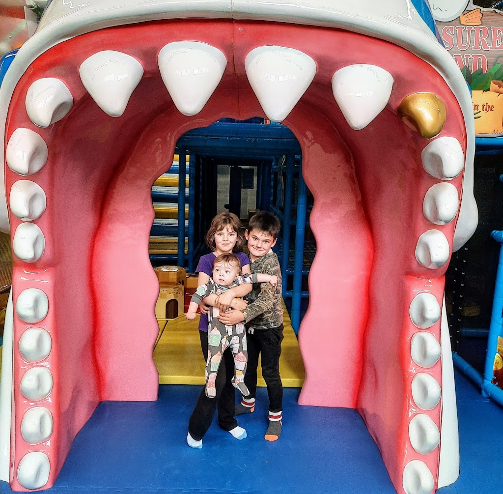 Sharkys Playground | 16 Steel St, Welland, ON L3B 3L9, Canada | Phone: (519) 465-7460