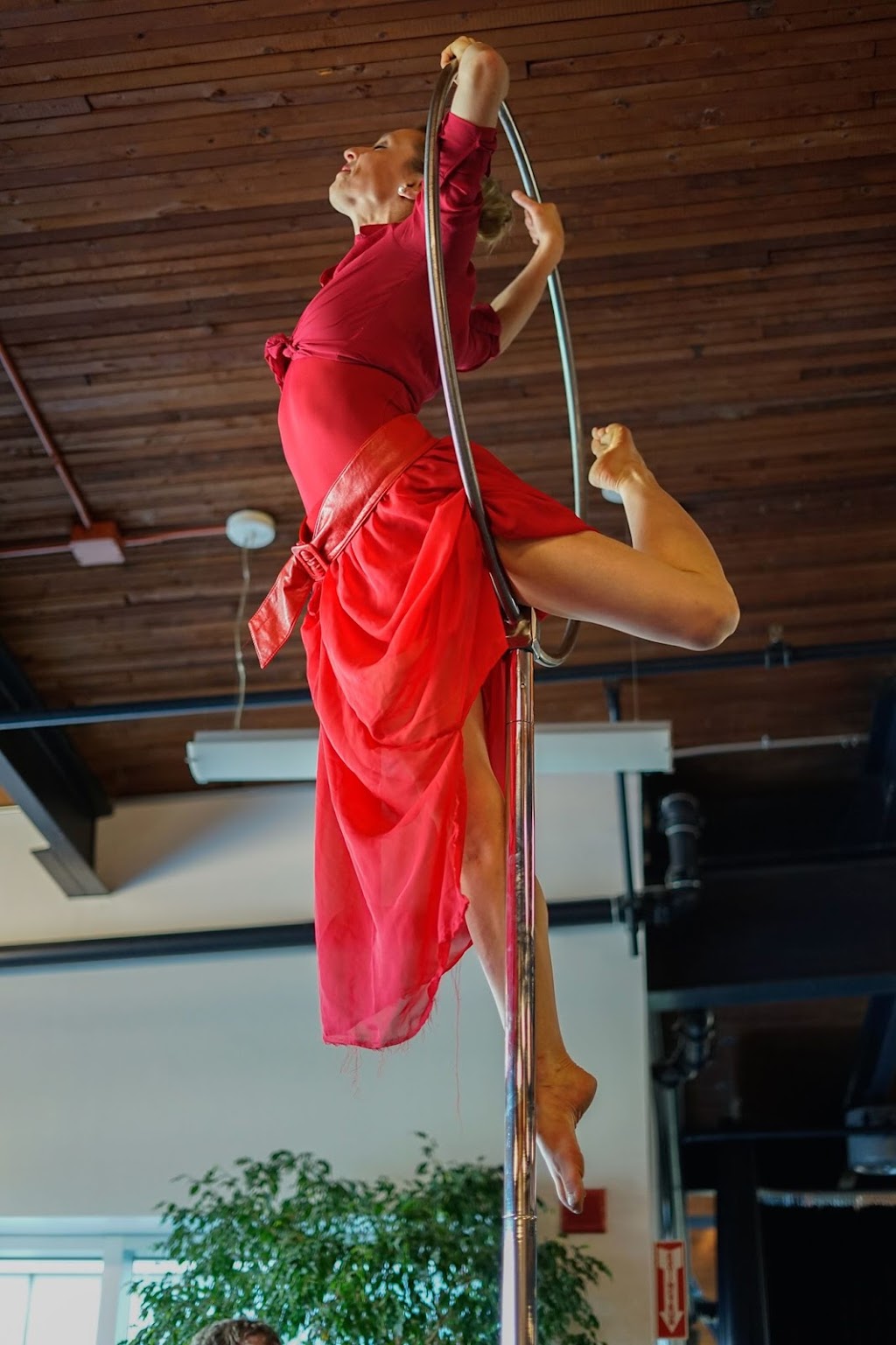 Caroline Rochefort- artiste de cirque | X, Levis, QC G6V 3B4, Canada | Phone: (418) 558-2682