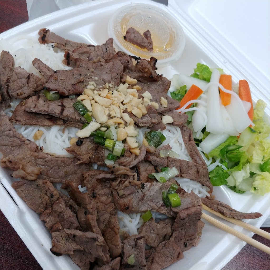 Pho Zui Zui | 9 Rue Sunnydale, Dollard-des-Ormeaux, QC H9B 1E2, Canada | Phone: (514) 542-3400