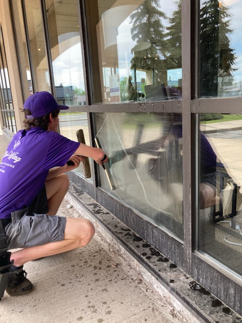 GlassWing Window Cleaning Ottawa | 266 Lorry Greenberg Dr Unit 118, Ottawa, ON K1T 3K1, Canada | Phone: (613) 656-1464