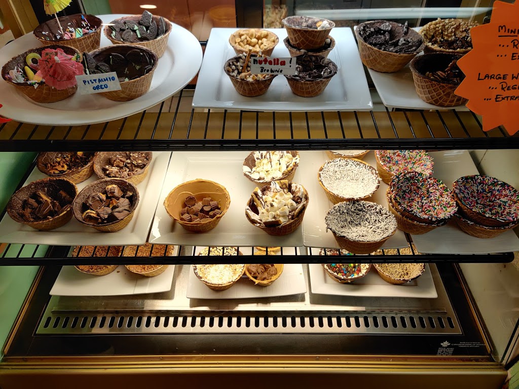 Lickadee Split Ice Cream Shoppe | 980 Coxwell Ave, Toronto, ON M4C 3G5, Canada | Phone: (416) 422-5445