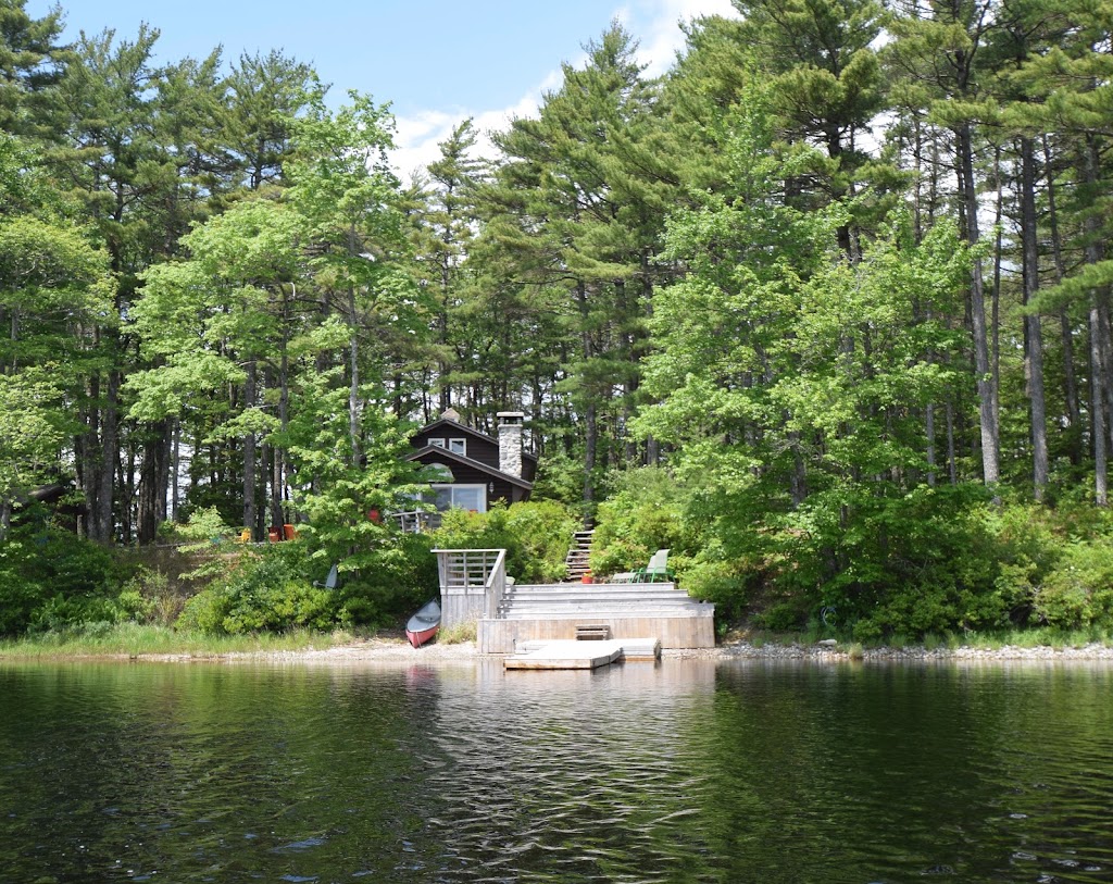 Morning Mist Cottage Retreat | Lake Deception Rd, Middle Ohio, NS B0T 1W0, Canada | Phone: (902) 456-4197