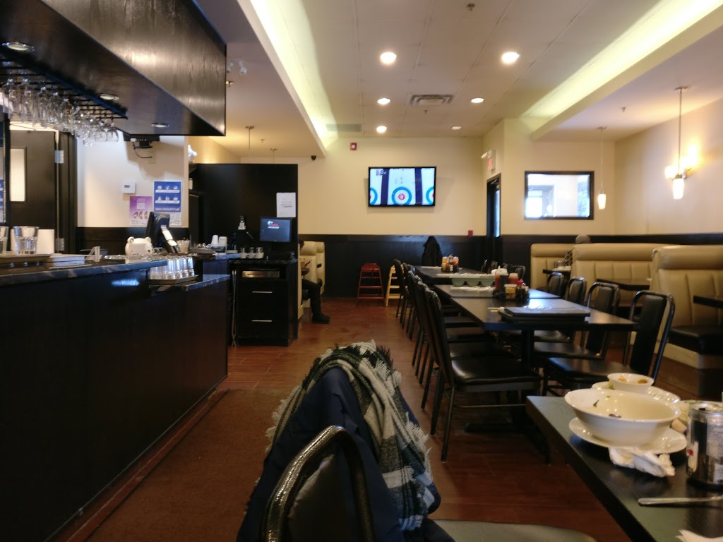 Viet Hai Restaurant | 30 Springborough Blvd SW #144, Calgary, AB T3H 0N9, Canada | Phone: (403) 453-1166