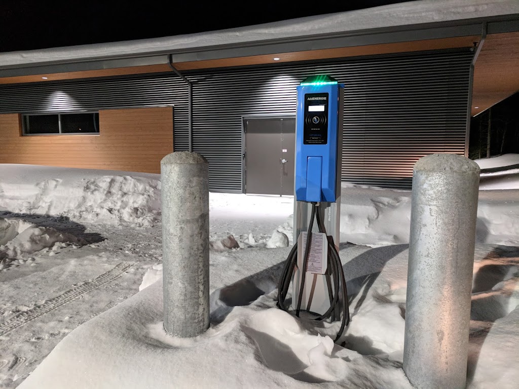 Flo Charging Station | 4 Rue des Matricaires, Sainte-Brigitte-de-Laval, QC G0A 3K0, Canada | Phone: (844) 825-3356