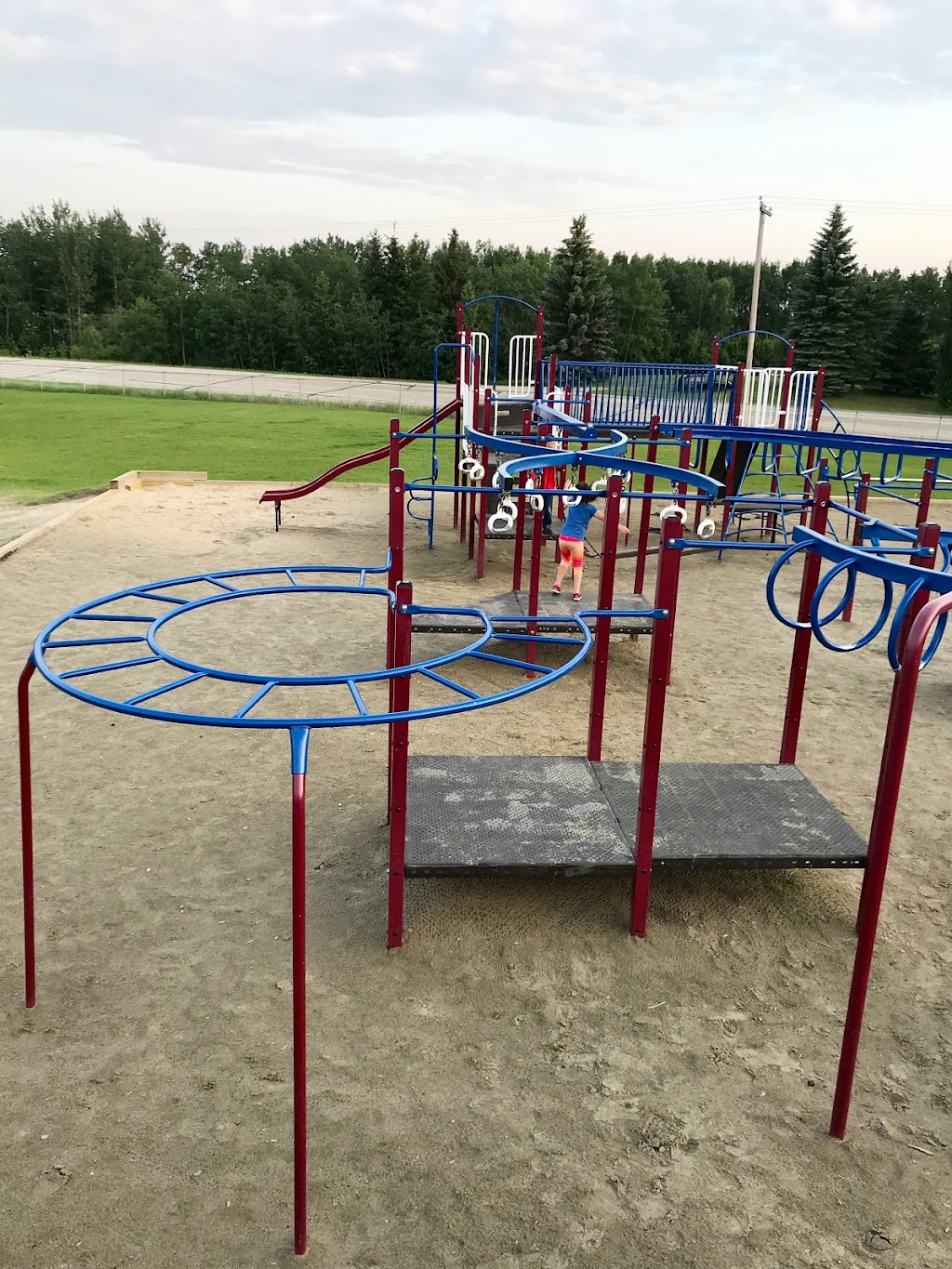 Blueberry School Playground | 1510 Parkland Dr, Carvel, AB T0E 0H0, Canada | Phone: (780) 963-3625