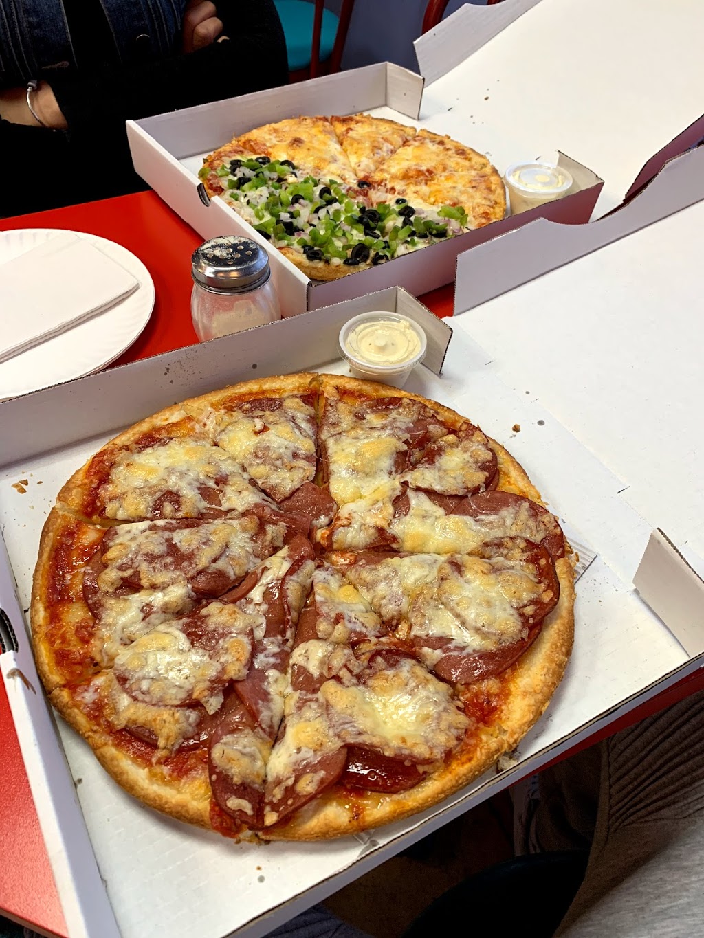 Brothers Pizza and Donair | 3967 17 Ave SW, Calgary, AB T3E 0C3, Canada | Phone: (403) 217-3777