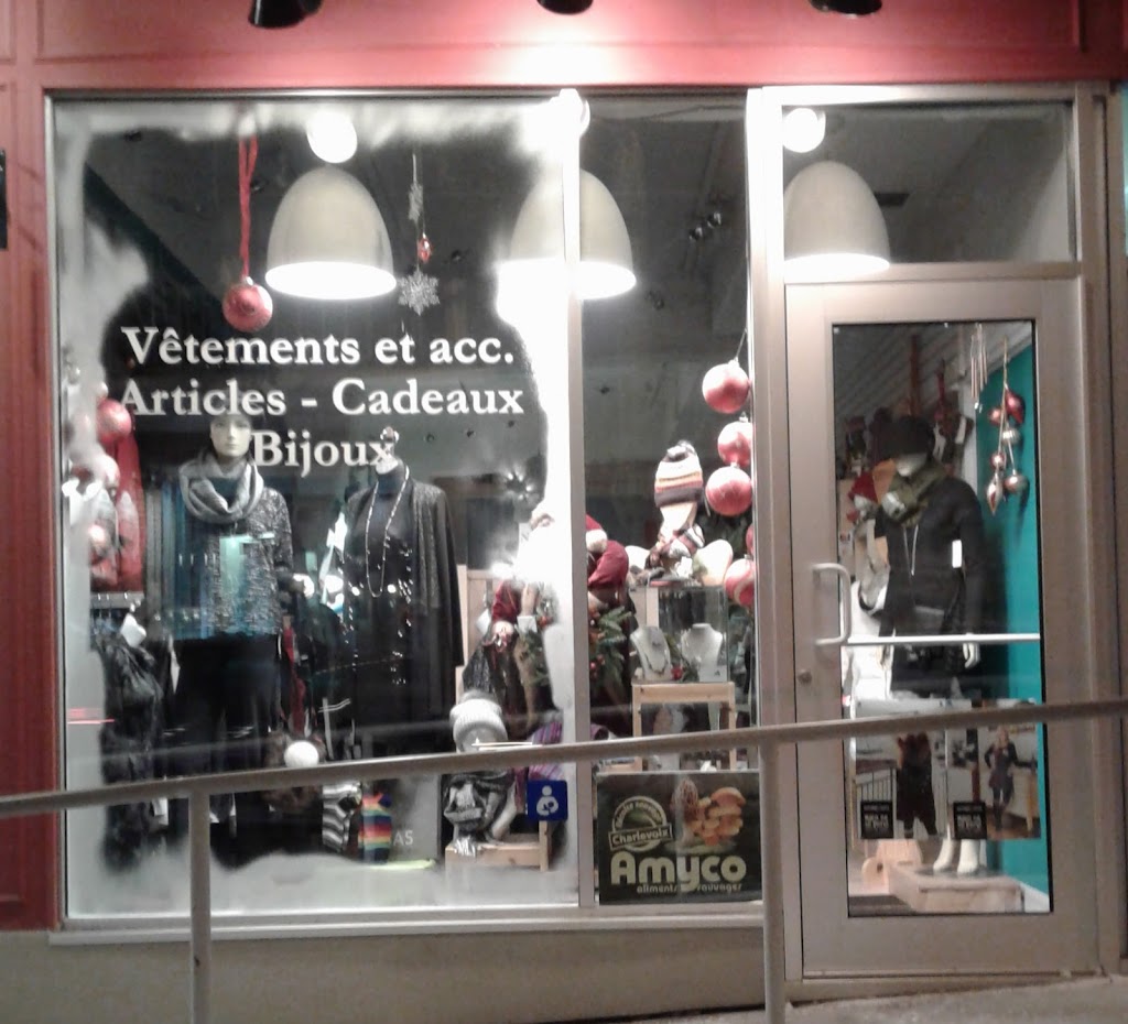 Bijoux De Michele (Les) | 237 Rue St Étienne #270, La Malbaie, QC G5A 1T1, Canada | Phone: (418) 202-0770