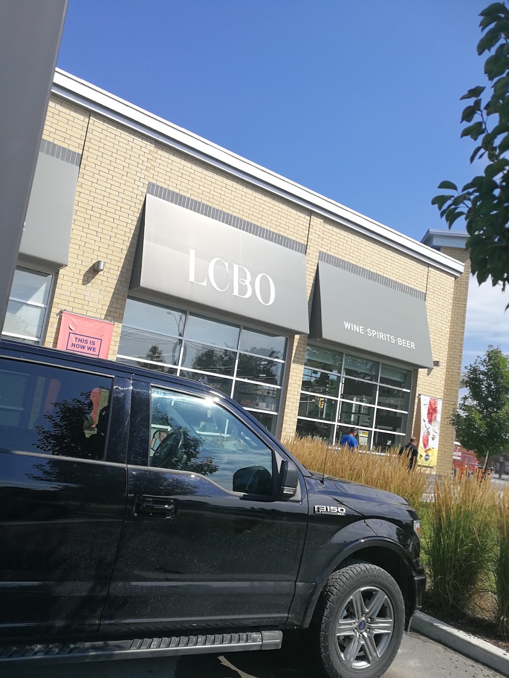 LCBO | 2 Lake St, Picton, ON K0K 2T0, Canada | Phone: (613) 476-2862