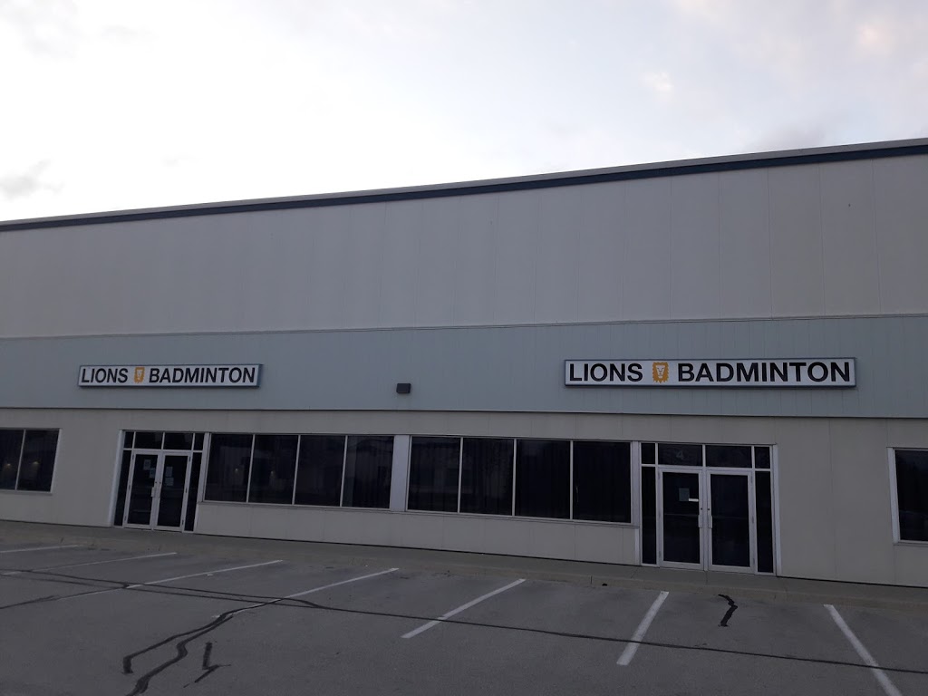 Lions Badminton Training Center | Unit 4 & 5, 5040, Mainway, Burlington, ON L7L 7G5, Canada | Phone: (905) 698-0325