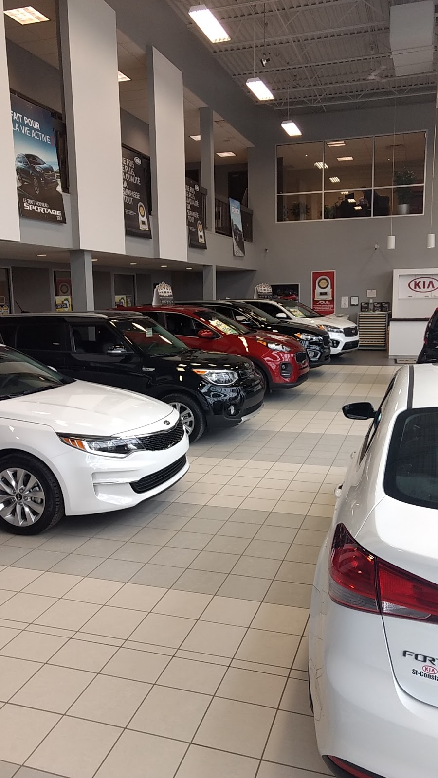 Kia St-Constant | 48 Rang Saint Pierre, Saint-Constant, QC J5A 1B9, Canada | Phone: (844) 548-9304