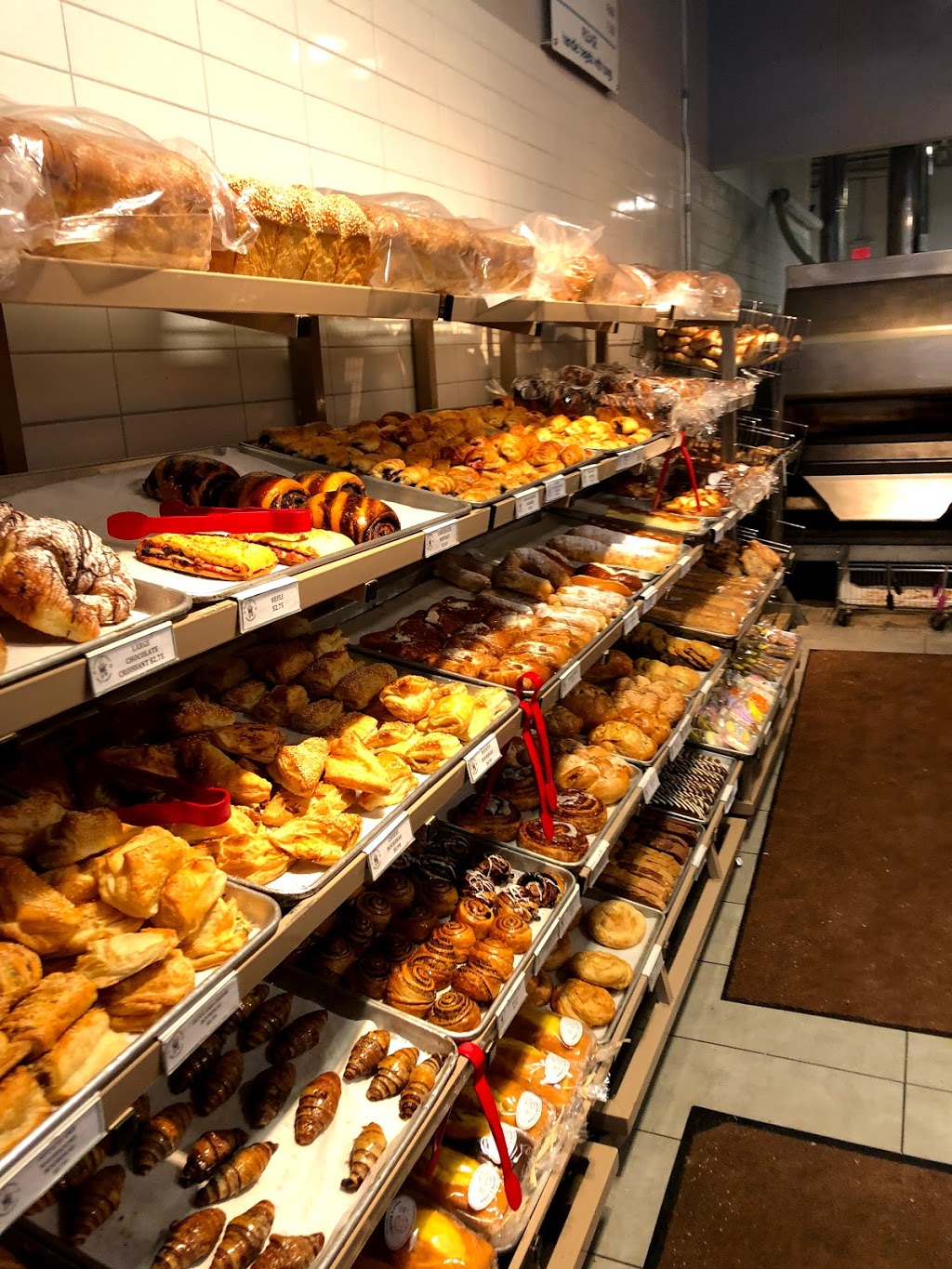 What A Bagel | 10815 Bathurst St, Richmond Hill, ON L4C 9Y2, Canada | Phone: (905) 237-7916