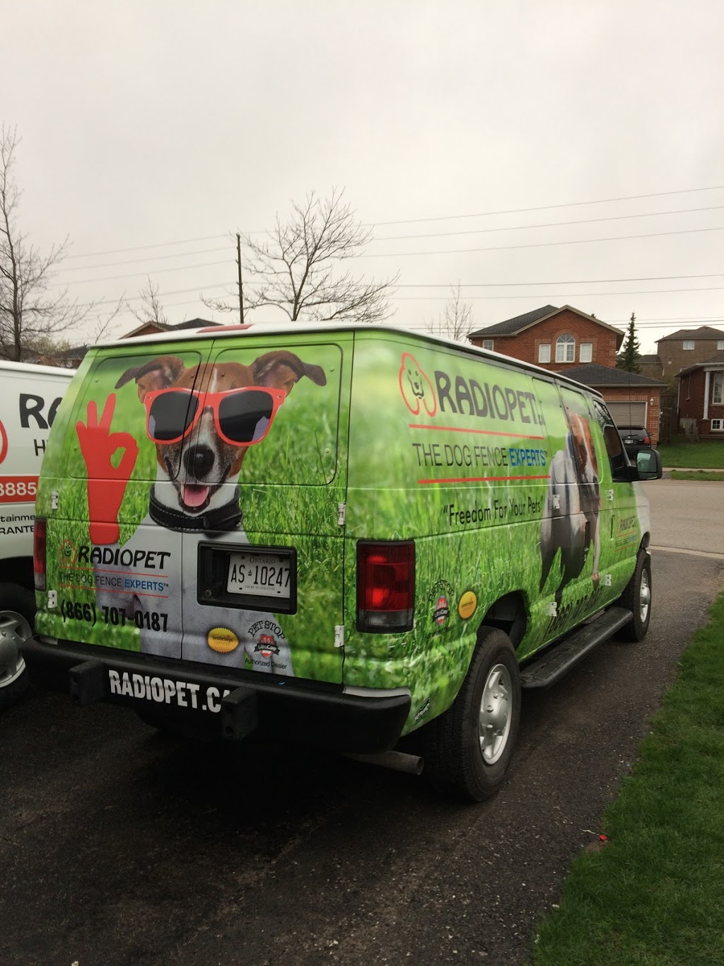 RadioPet Hidden Dog Fencing | 287 Leiterman Dr, Milton, ON L9T 8B9, Canada | Phone: (519) 500-6882