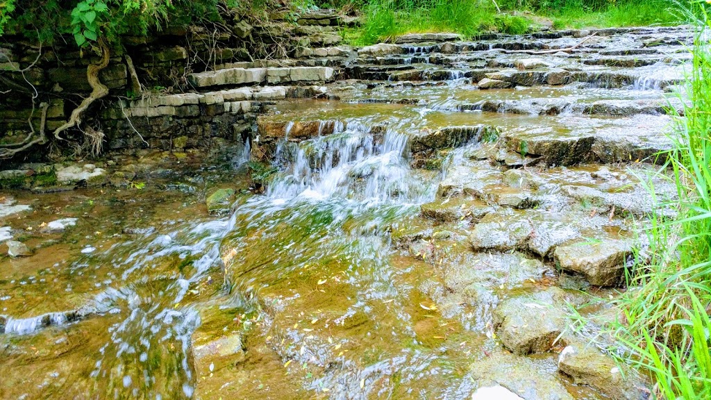 Borers Falls Conservation Area | Valley Rd, Dundas, ON L9H 5S3, Canada | Phone: (905) 525-2181