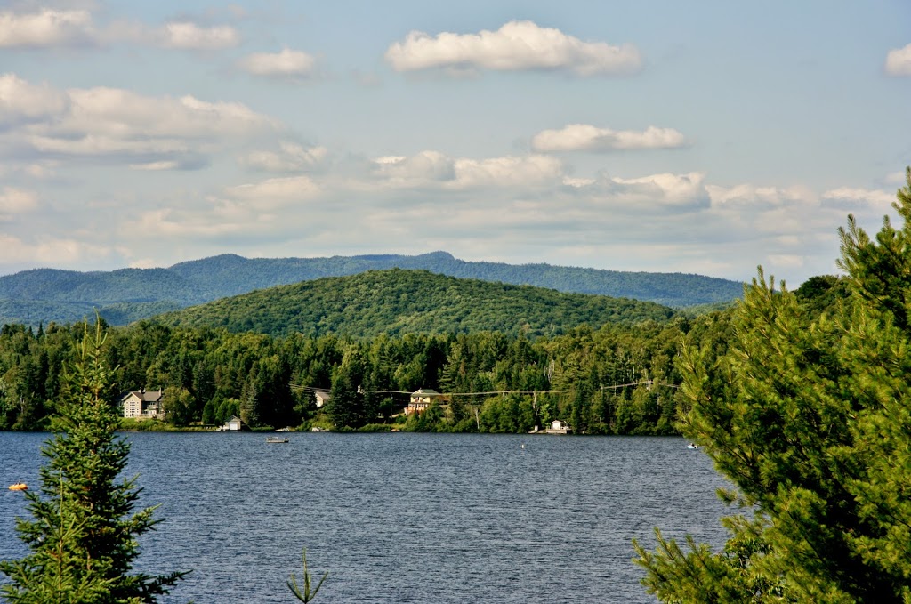 Centre De Plein Air Le PTit Bonheur | 1721 Chemin du Lac Quenouille, Lac-Supérieur, QC J0T 1J0, Canada | Phone: (819) 326-4281