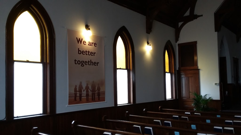 Calvary Temple (PAOC) | 510 MAIN, Mahone Bay, NS B0J 2E0, Canada | Phone: (902) 624-8253