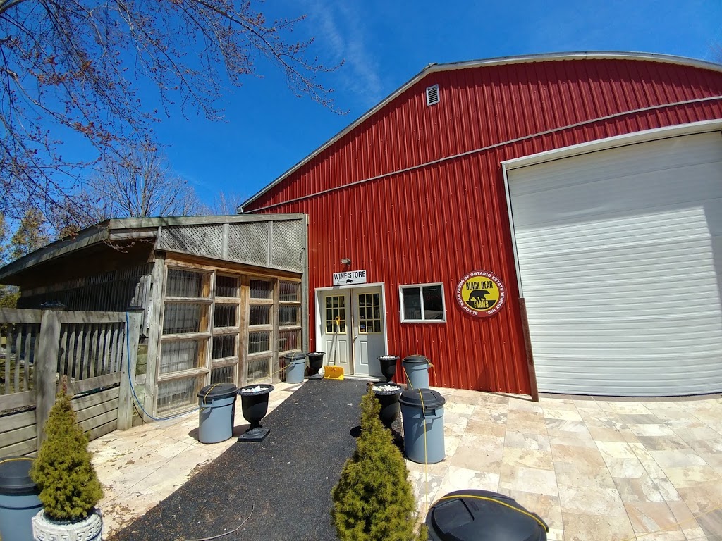 Black Bear Farms of Ontario Estate Winery Inc. | 1137 Essex County Rd 20, Kingsville, ON N9Y 2E6, Canada | Phone: (519) 733-6289