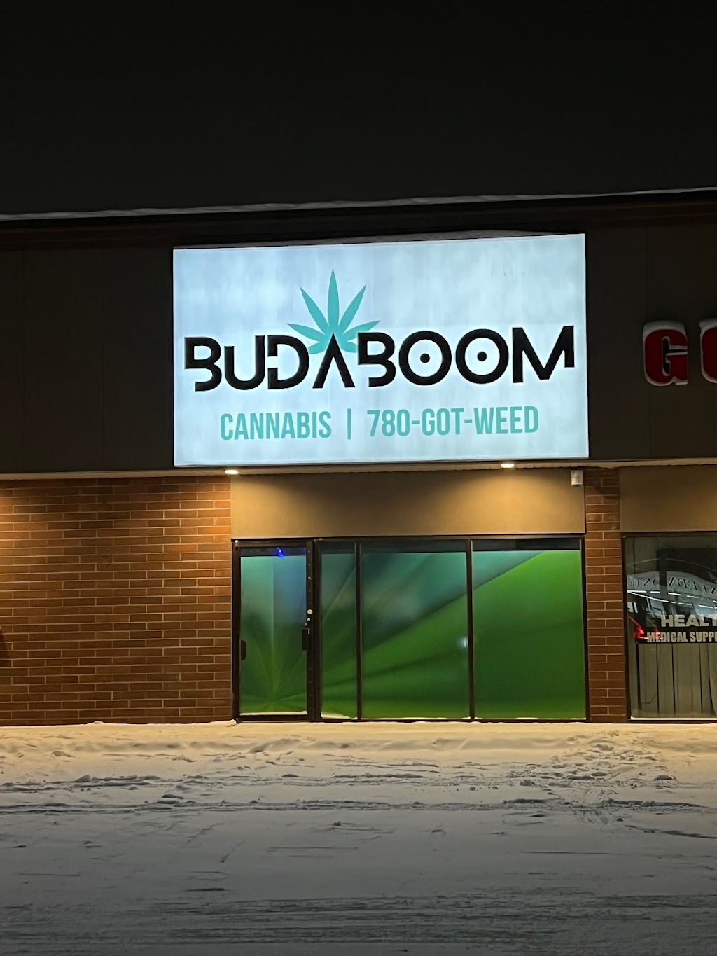 BudaBoom | 5718 75 Street NW, Edmonton, AB T6E 5X6, Canada | Phone: (780) 462-9333