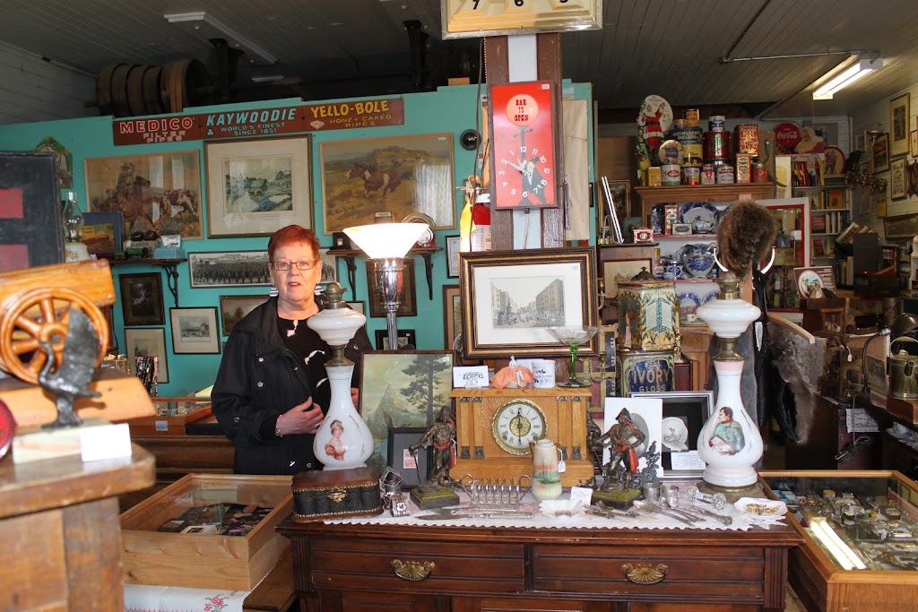 Samuel Roland Antiques and Collectibles | 209 25 St, Fort Macleod, AB T0L 0Z0, Canada | Phone: (403) 715-8280