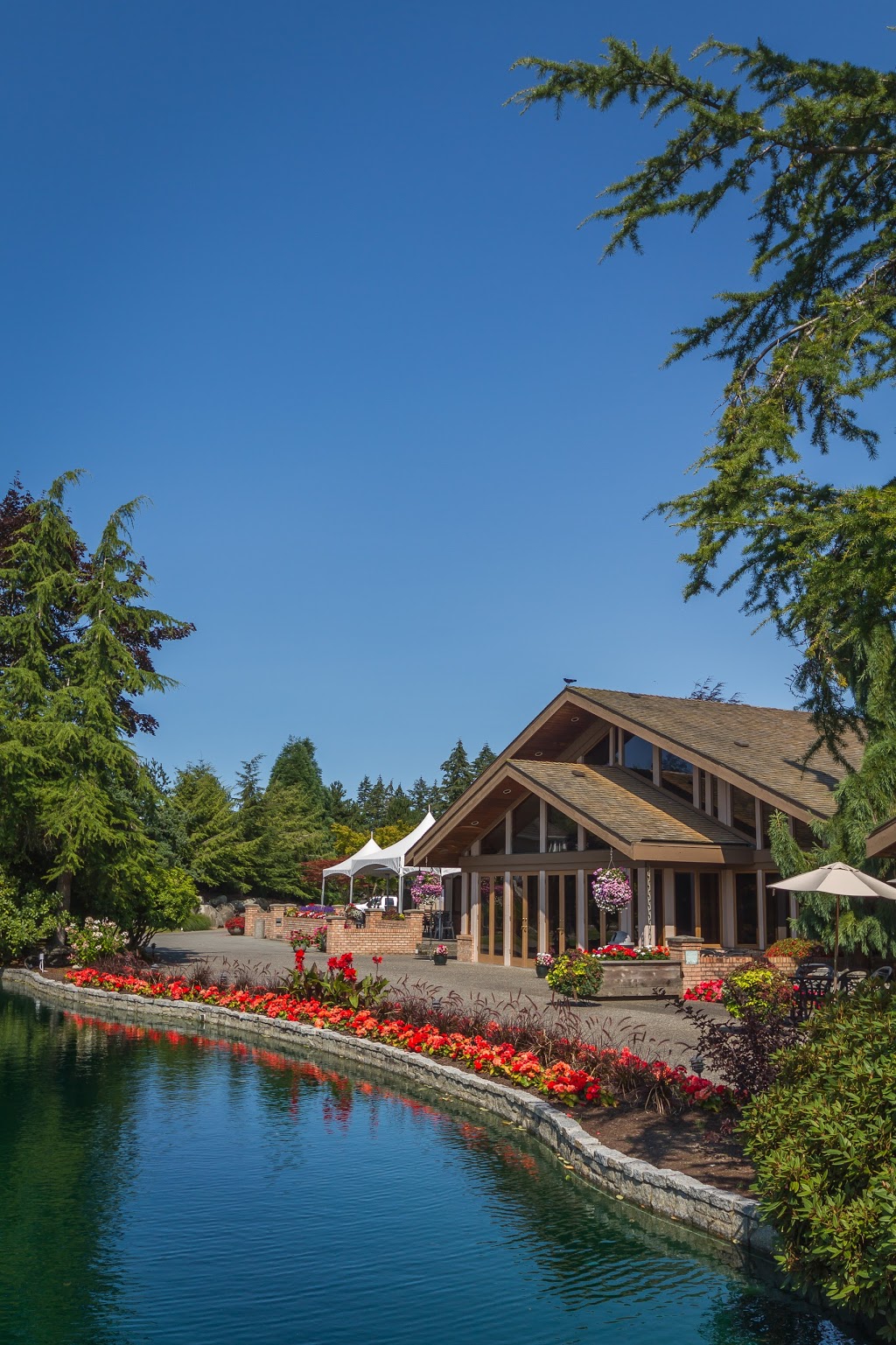 Hazelmere Golf & Tennis Club | 18150 8 Ave, Surrey, BC V3Z 9R9, Canada | Phone: (604) 538-1212