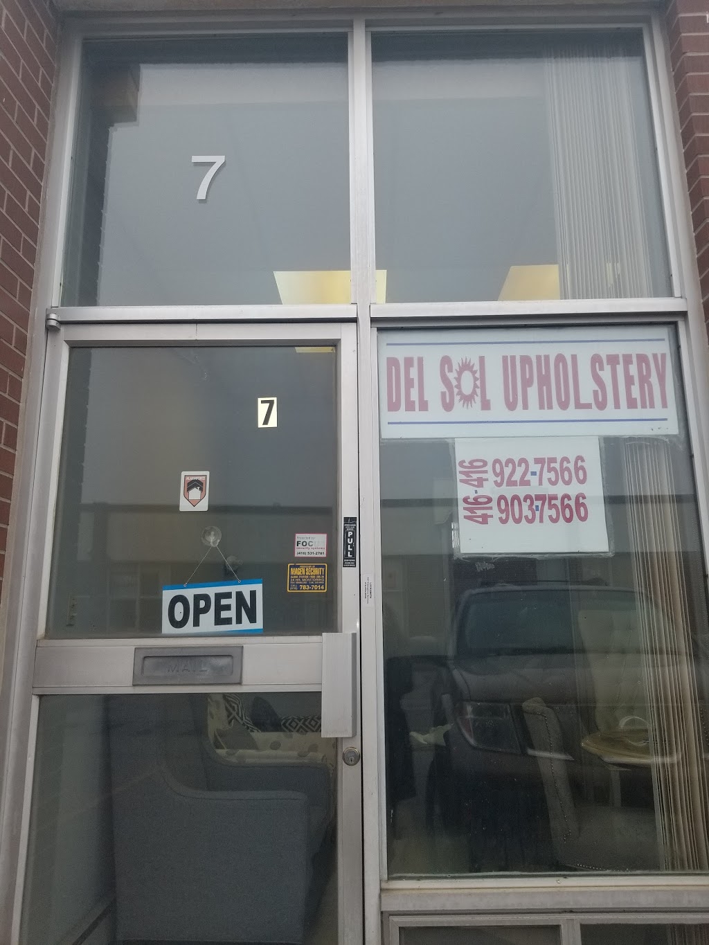 Del Sol Upholstery | 3625 Weston Rd Unit #7, North York, ON M9L 1V9, Canada | Phone: (416) 922-7566