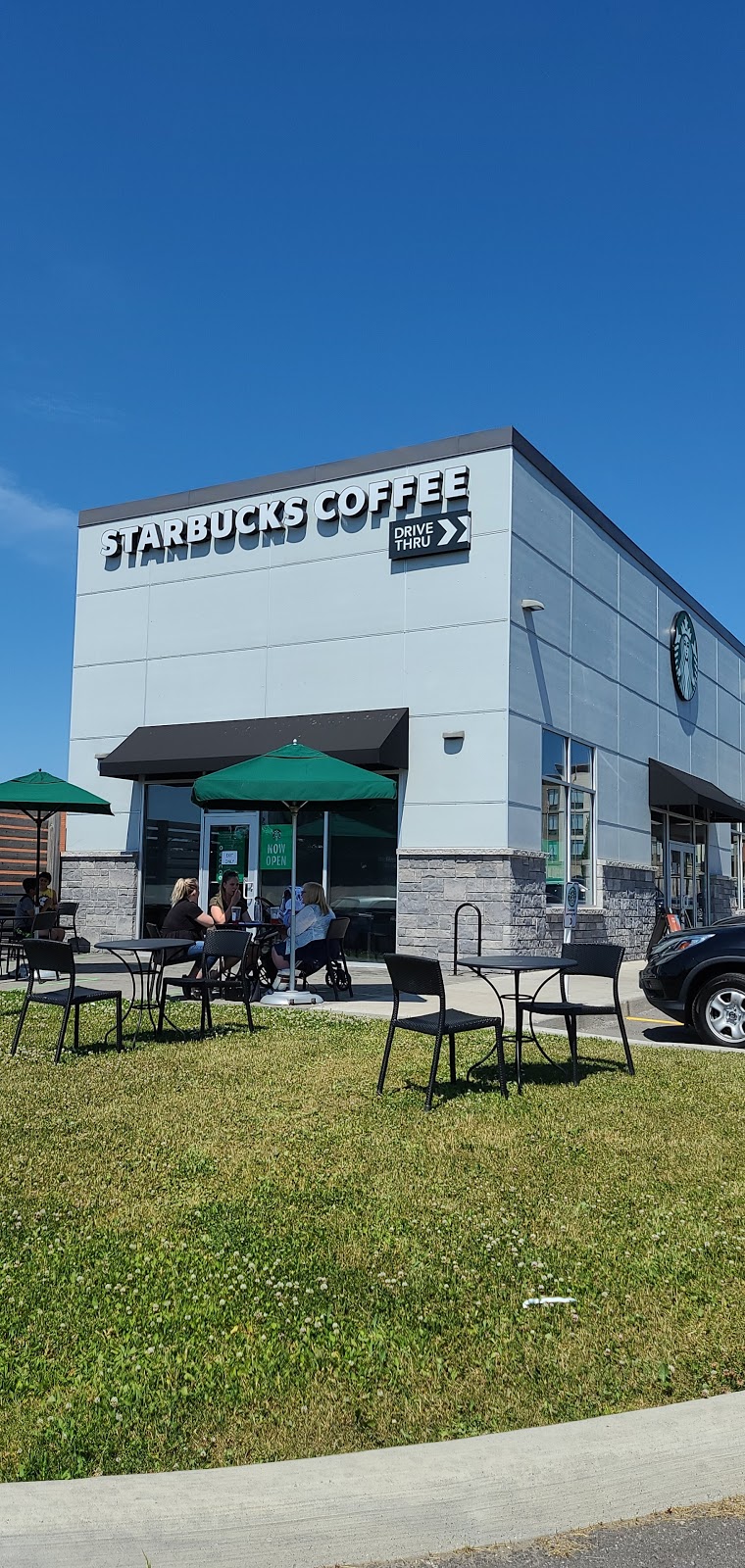 Starbucks | 295 N Front St, Belleville, ON K8P 3C3, Canada | Phone: (613) 966-4296