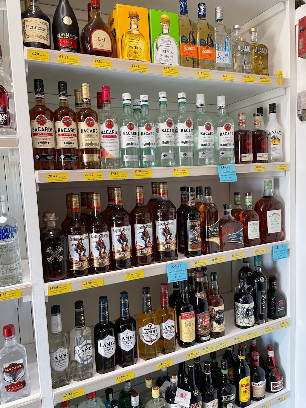 Rickys Liquor | 25415 Terrault Rd, Alberta T8T 0C6, Canada | Phone: (780) 460-2163